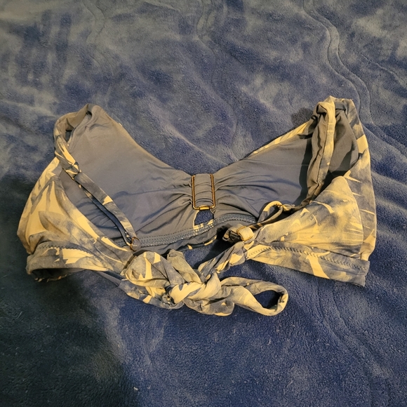 Palm tree blue and white design swim suit top - Picture 4 of 4